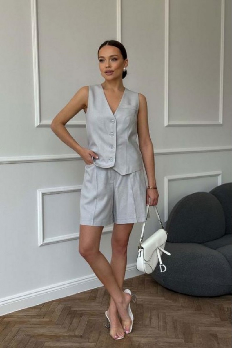 2044 Костюм с шортами