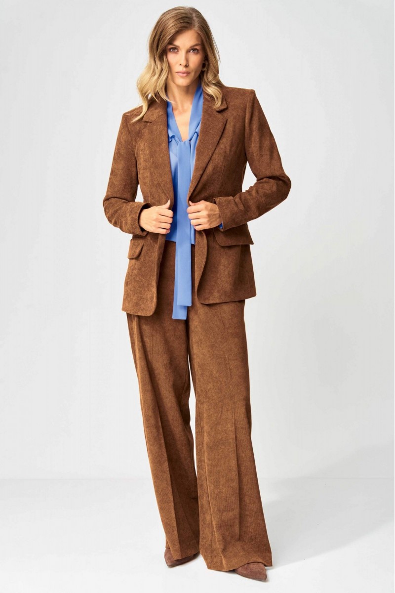 15377 жакеты , жилеты