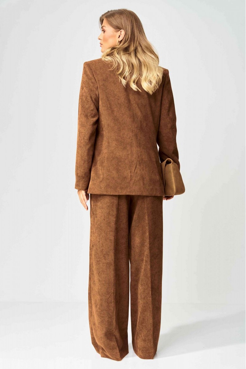 15377 жакеты , жилеты