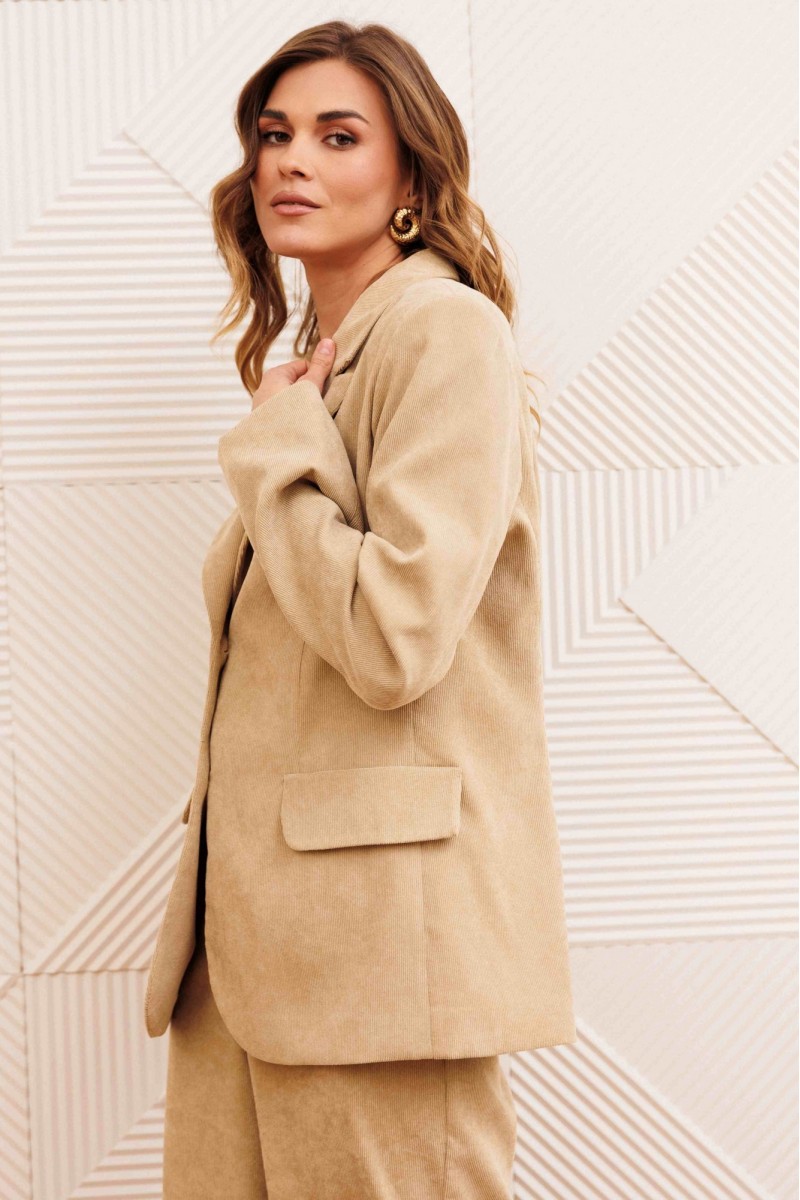 15377 жакеты , жилеты