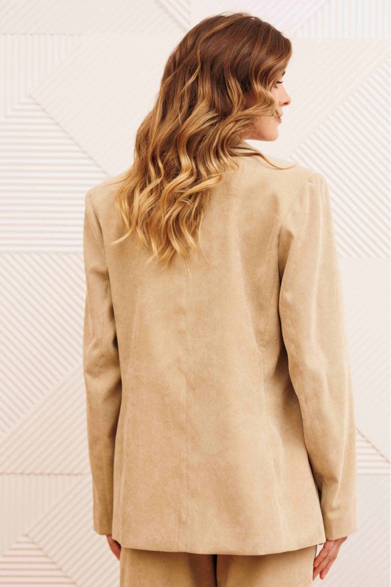 15377 жакеты , жилеты